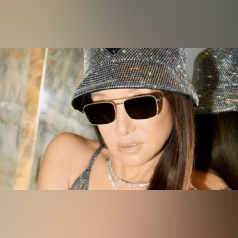 Vera Wang Sunglasses - Newest Collection